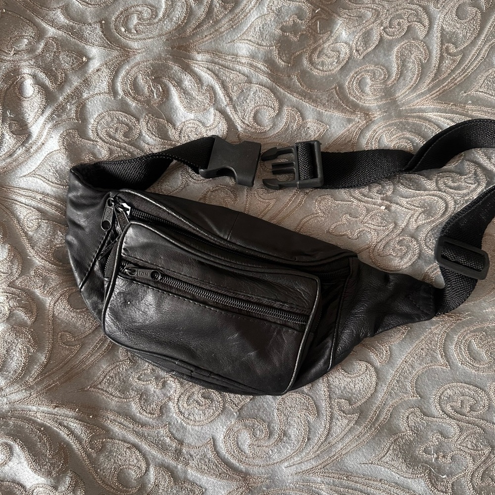 Black Leather Men's Waist Bag